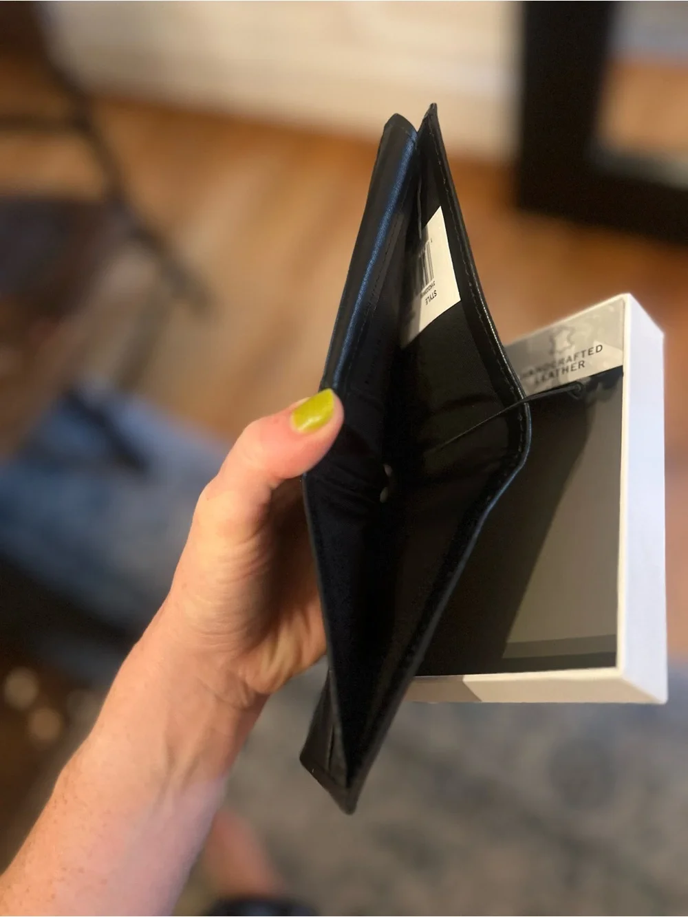 Kenneth Cole Reaction Black Leather Bi-Fold Card Holder
